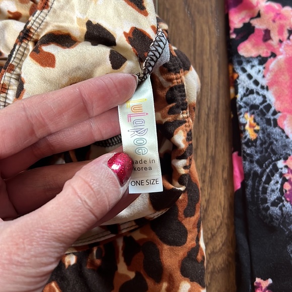 Lularoe Floral/ Leopard Leggings! - Picture 5 of 6